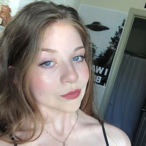 Meet your Posher, Marisa